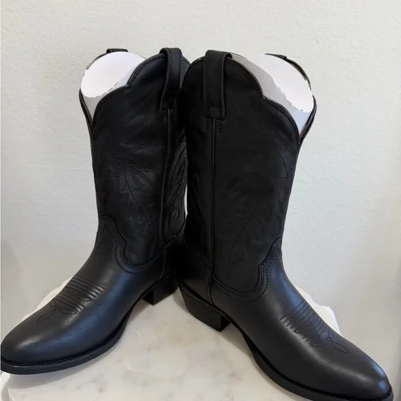 Shyanne Black Leather Western Heeled Boots NIB Size 9M - Picture 7 of 14